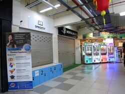 Boon Lay Shopping Centre (D22), Retail #614454061